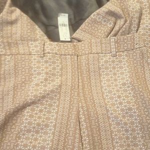 New York & Co tan pans Size 6